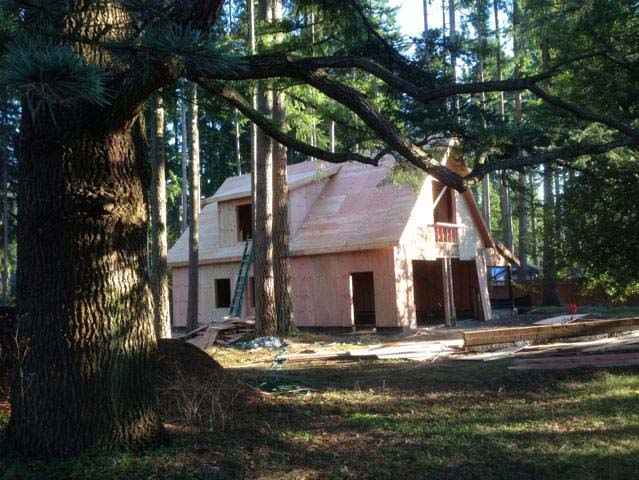 Garage w/Living 20-020